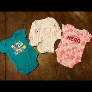 Newborn Onesies (set of 3)